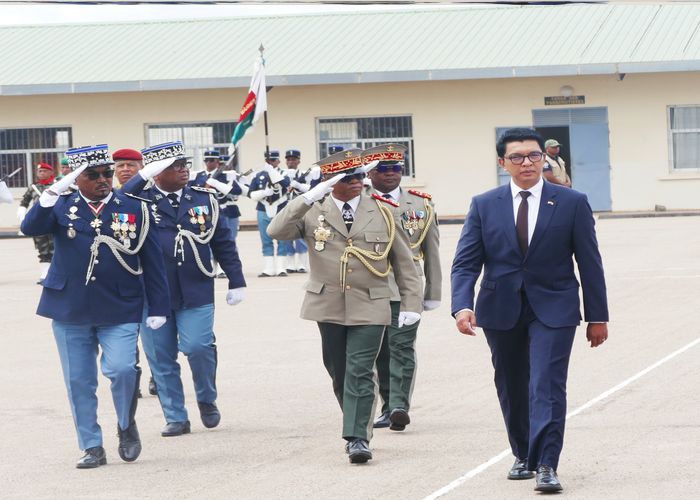 Cérémonie militaire à Ivato : Andry Rajoelina réaffirme l’unité et l’engagement des Forces armées